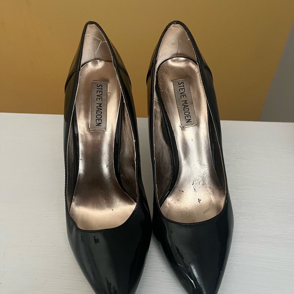 Steve Madden Glossy Black Heels